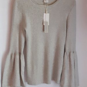 CUPIO WOMENS SIZE LG LONG FLARED SLEEVE TOP